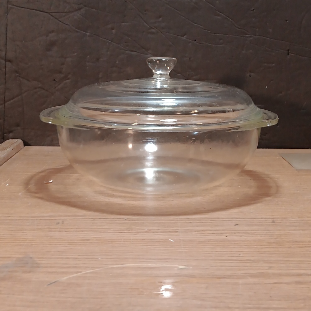 Vintage Pyrex #024 Clear Glass 2 Qt. Round Casserole Baking Bowl w/ Lid
